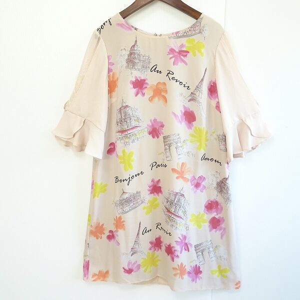 エッフェル塔がポップで可愛い ローズティアラのワンピースを買取しました