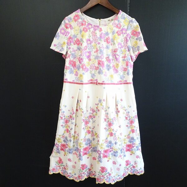 見事に咲くお花に胸キュン ローズティアラのワンピースを買取しました