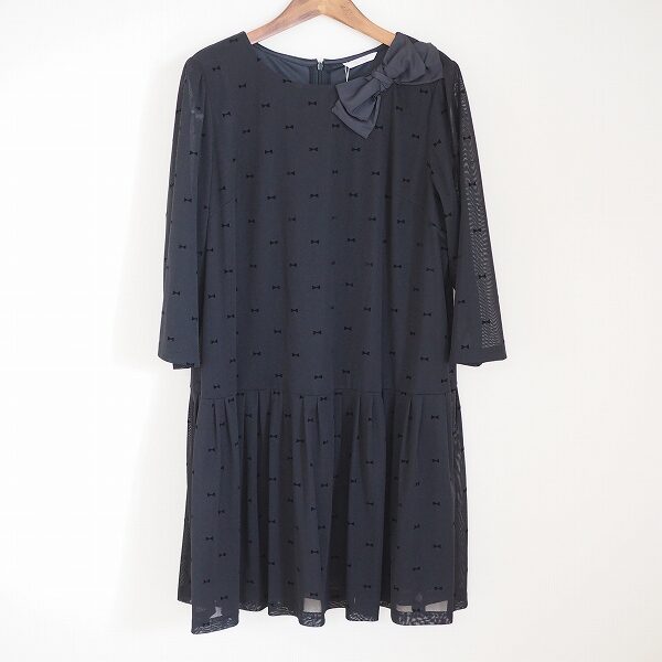 シンプルなのに華やぐ ローズティアラのワンピースを買取しました