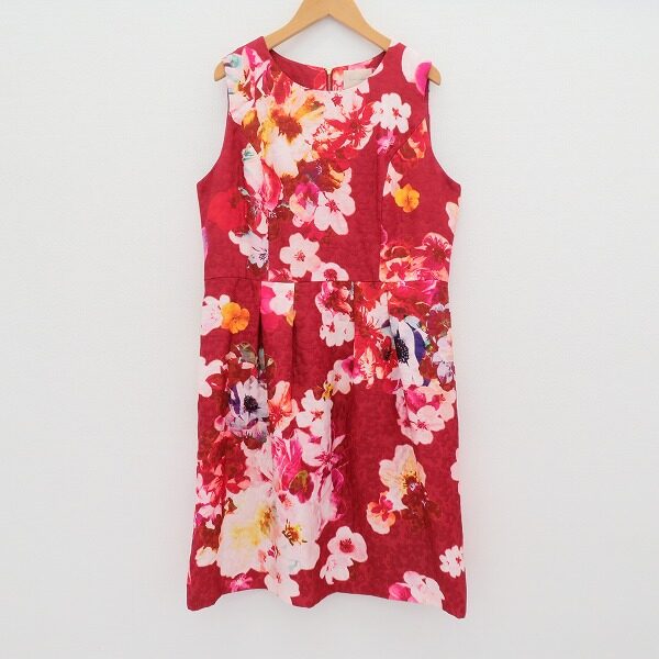 バカンス気分で着られる ローズティアラのワンピースを買取しました