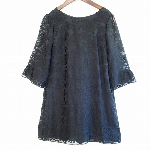 可愛らしく色っぽくもある ローズティアラのワンピースを買取しました