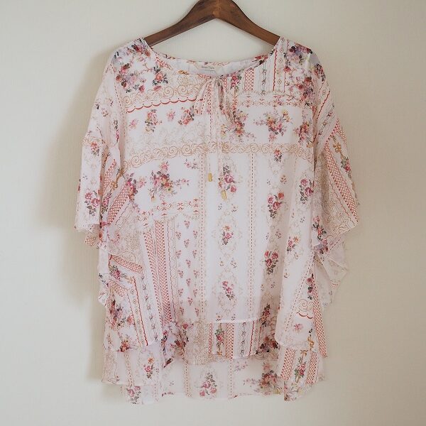ピンクと花の甘い可愛さに引き込まれる ローズティアラのシャツを買取しました