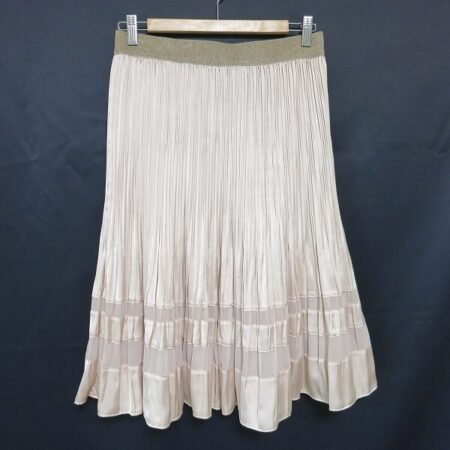 ローズティアラのプリーツスカートを出張買取しました