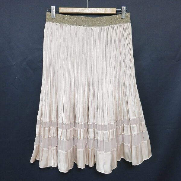ローズティアラのプリーツスカートを出張買取しました