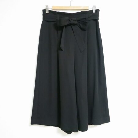 適度にワイドな形がいい ローズティアラのパンツを買取しました