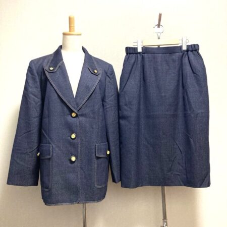 デニム風が新しい レリアンのスカートスーツを買取しました