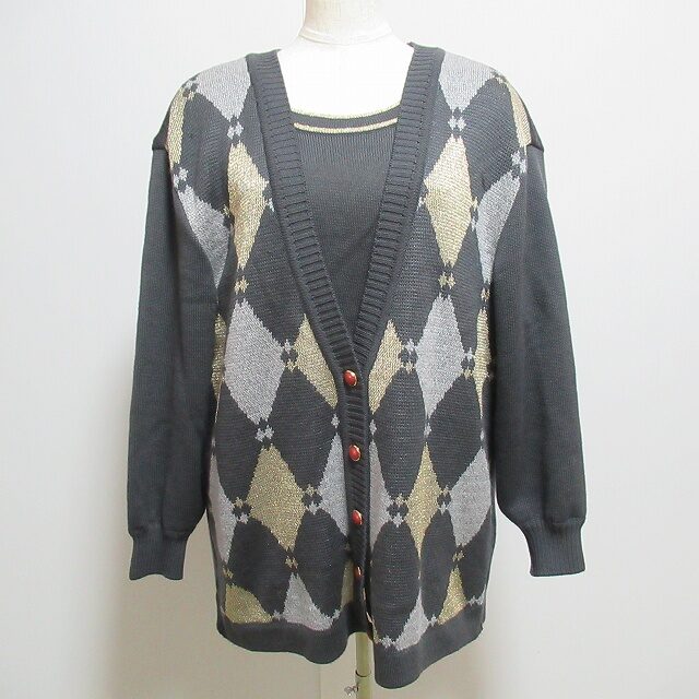 レリアンのダイヤ柄アンサンブルを出張買取ご利用のお客様より買取しました