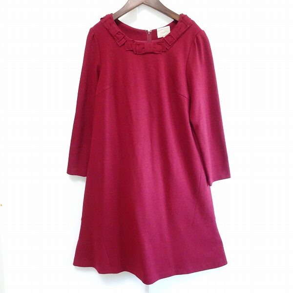 えんじ色に心もトキメク ローズティアラのワンピースを買取しました