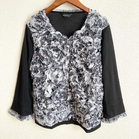 【インゲボルグ】花モチーフが優雅で可愛いカーディガンを買取しました