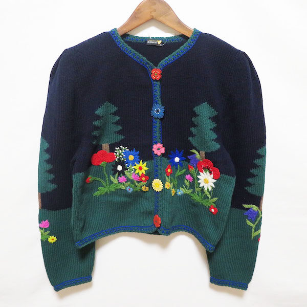 ドイツ製のカーディガンを買取しました！花柄が鮮やかで眩しい