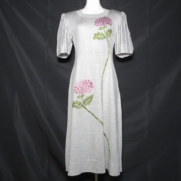 斉藤都世子のワンピースを買取しました！ラメとお花にときめく