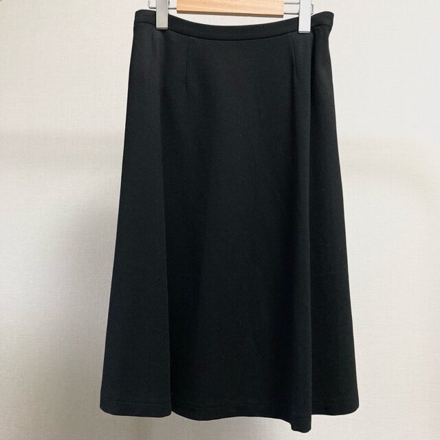 便利でオシャレ！いうことなしのレリアン スカートを買取しました