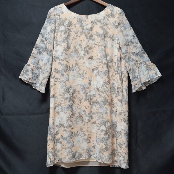 ローズティアラのワンピースを店頭預り買取しました