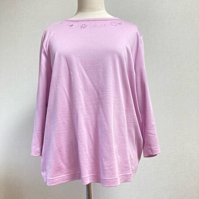 レリアンのカットソーを宅配買取ご利用のお客様より買取しました