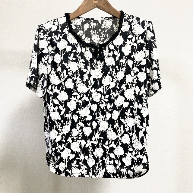 レリアンののカットソーを出張買取ご利用のお客様より買取しました