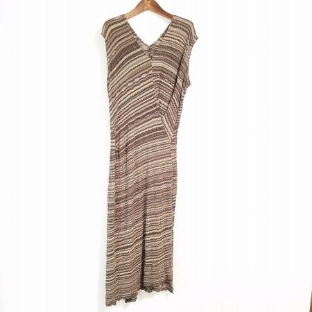 ロング×ボーダーでシックカジュアルに｜ヨーガンレールのワンピースを買取しました