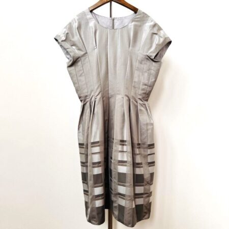 カッコよく決めたい大人コーデに ヒロコビスのワンピースを買取しました