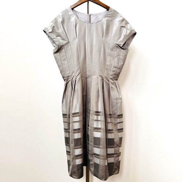 カッコよく決めたい大人コーデに ヒロコビスのワンピースを買取しました