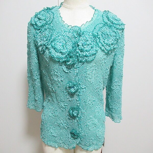 気持ちも上がる色味と柄 ノコオーノのカーディガンを買取しました