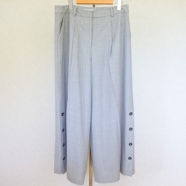 下部のボタンがおしゃれ ネミカ レリアンのパンツを買取しました