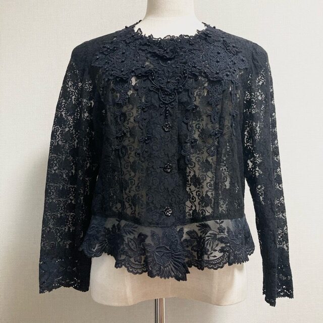 ビーズが綺麗さをアップさせる ノンノンドールのジャケットを買取しました