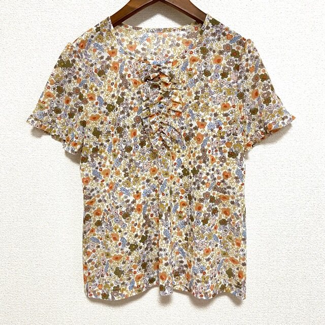 ポップな柄が楽しめる レリアンのカットソーを買取しました