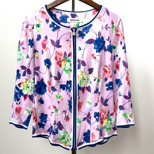 お洋服のジャンルは問いません！伊太利屋のカーディガンを買取いたしました