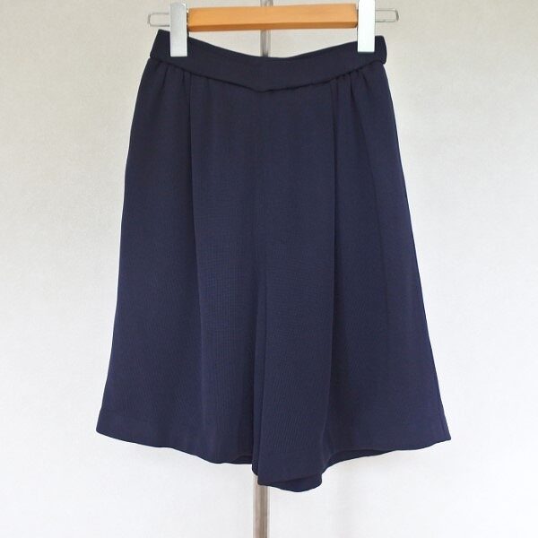 カッコよさも出せる フォクシーのショートパンツを買取しました