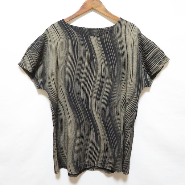 お買取|強めの柄とフレンチスリーブで唯一無二のおしゃれを!詩仙堂のカットソー