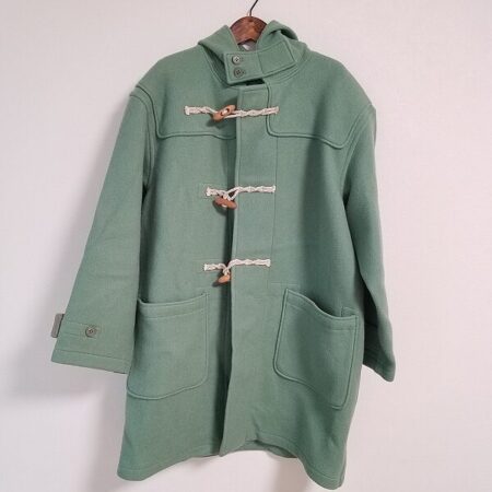 綺麗な緑に心惹かれる ワンダフルワールドのコートを買取しました