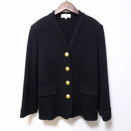 金ボタンが目立つ イヴサンローランのジャケットを買取しました