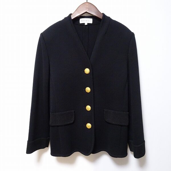 金ボタンが目立つ イヴサンローランのジャケットを買取しました
