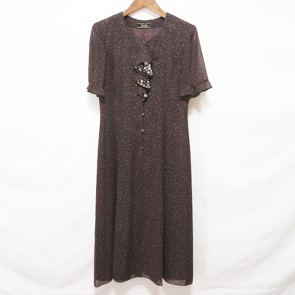 レリアンの重ね着風ワンピースを買取しました!茶色なのにどこか華やぎを感じる