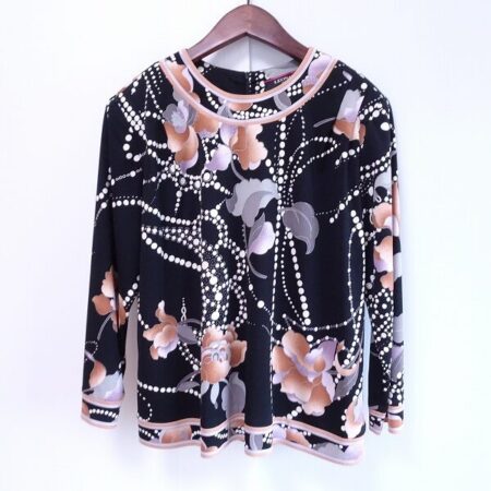 ミセス世代のお客様より買取したレオナールのカットソーです