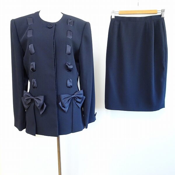 きっちりキレイなラインが素敵 ハナエモリのセットアップを買取しました