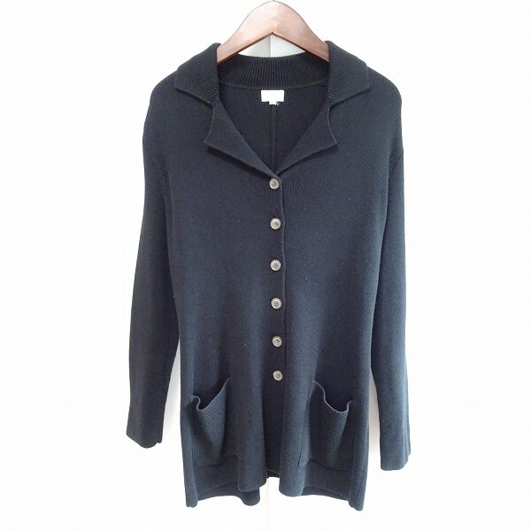 【フォクシー】黒ニットカーディガンを買取しました！スレンダーさ光る