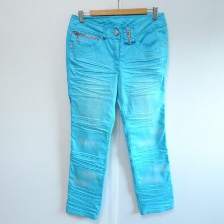 水色が綺麗で際立つ 伊太利屋のパンツを買取しました