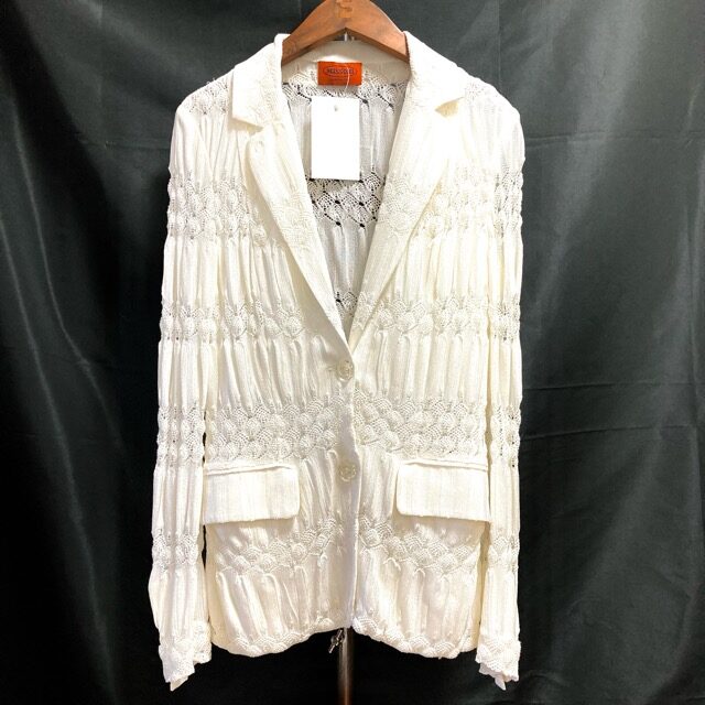 ミッソーニのジャケットを買取しました！白×麻で柔らかスタイル