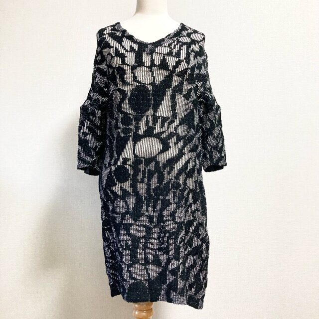 メリハリあるデザインが魅力的 ミッソーニのワンピースを買取しました