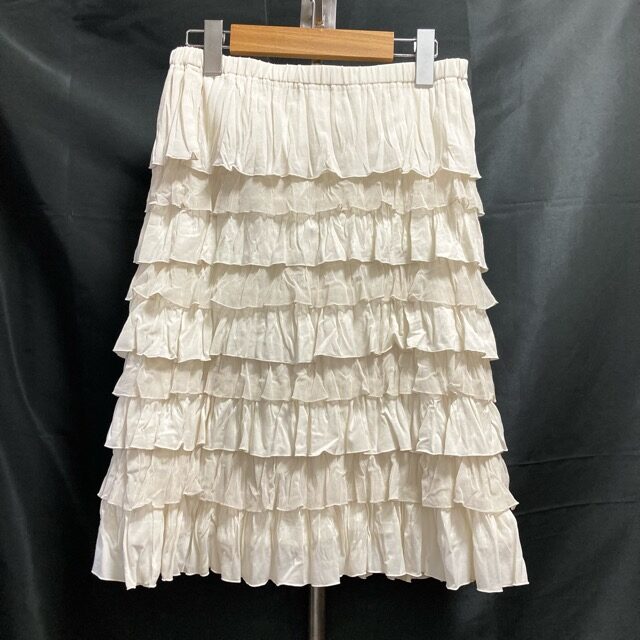 【ノコオーノ】スカートを買取しました！フリルの豪華さに注目