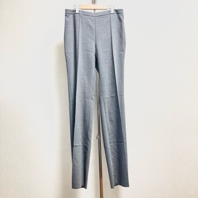 スッと伸びる マックスマーラのパンツを買取しました