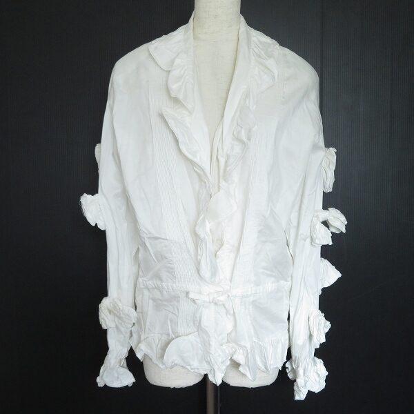 豪華なフリルもポイント インゲボルグのカーディガンを買取しました