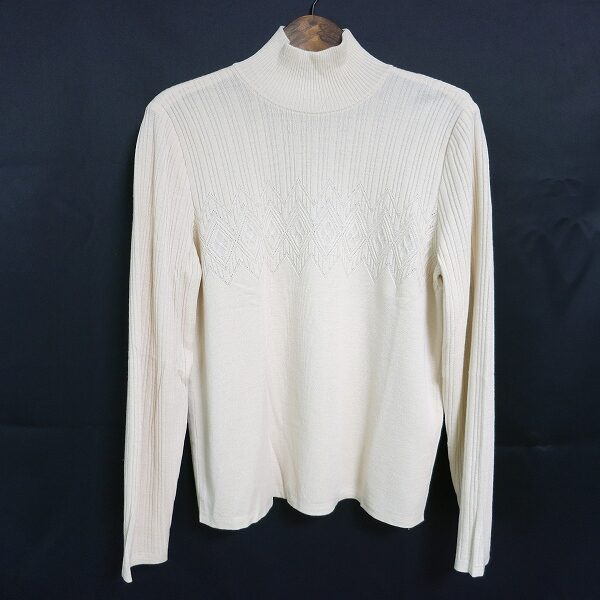 レリアンのセーターを買取しました!安定感のあるデザイン