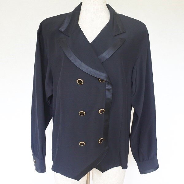 アクイール店舗は駅近ばかり！レリアンのジャケットを店頭預かり買取いたしました