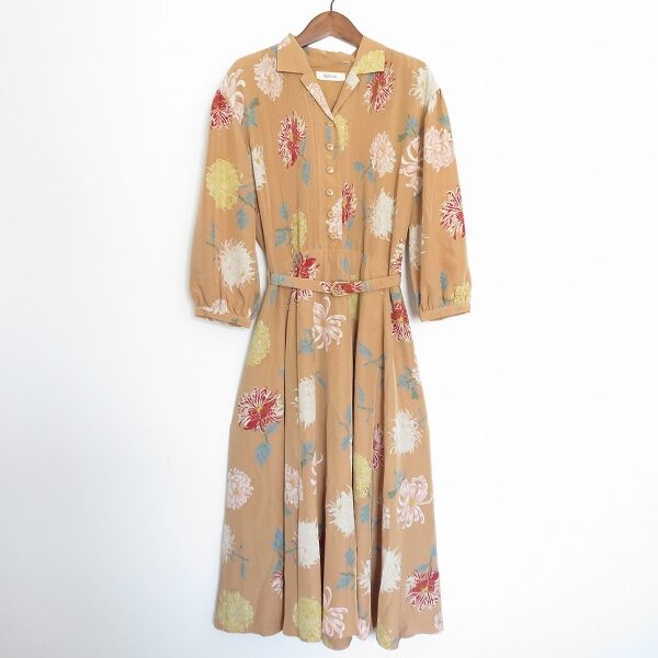 カワイイお花が満開のインゲボルグのワンピースを買取しました