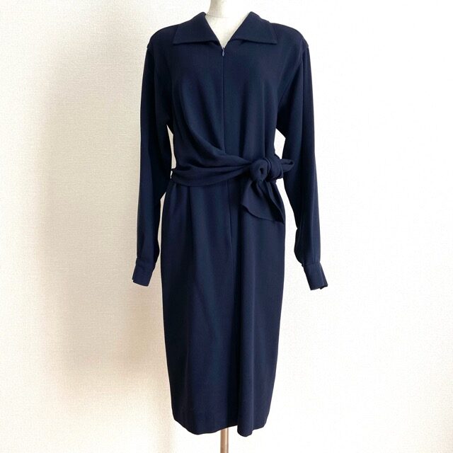 ハナエモリのワンピースを買取しました！スリット入りで美しさUP