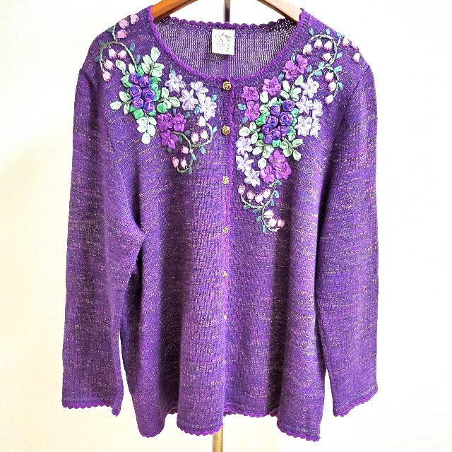 ソワレドヒロミのカーディガンをお買取！綺麗な紫と装飾に引き込まれる
