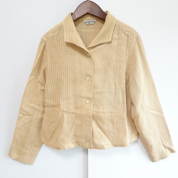 伊豆蔵明彦の様になるベージュ系のシャツを買取しました