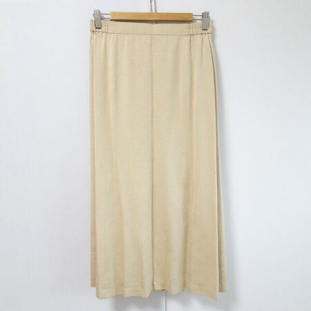 イズクラアキヒコのスカートを出張買取ご利用のお客様より買取しました