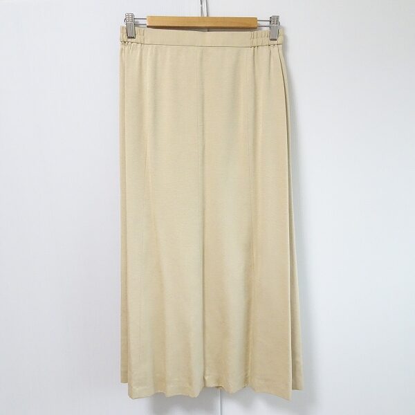 イズクラアキヒコのスカートを出張買取ご利用のお客様より買取しました